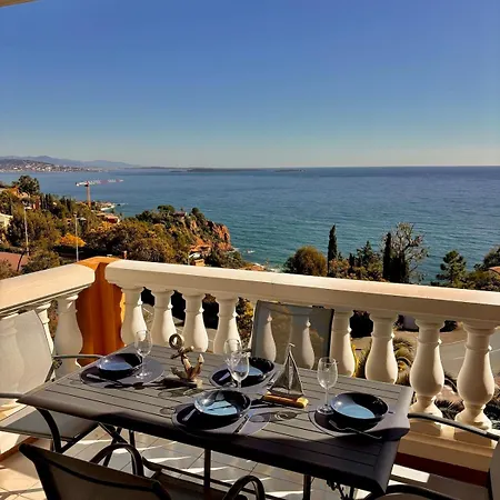 Daire 2 Pieces Au Coeur De L'esterel *